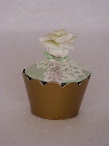 Cupcake verde com renda by Gabby