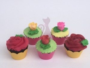 cupcakes frida kahlo by Gabby